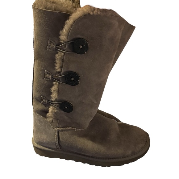UGG Women's Bailey Button Triplet Tall Charcoal Grey Suede Boots 1873 Sz 8 - Picture 1 of 6
